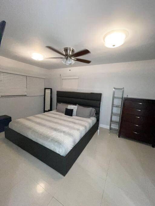 Casa vacanze Modern Oversized 3 Bedroom In Location Miami